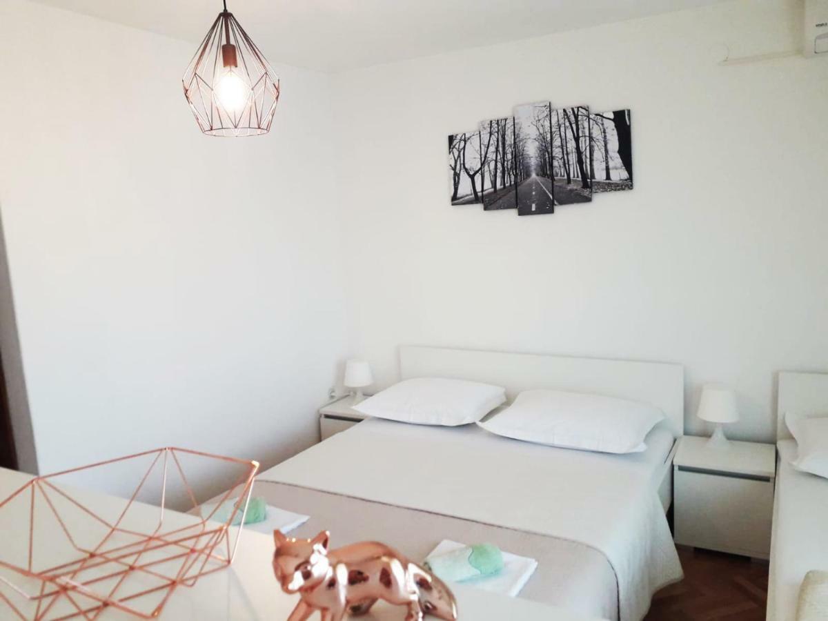 Apartments Mira Makarska Exterior photo