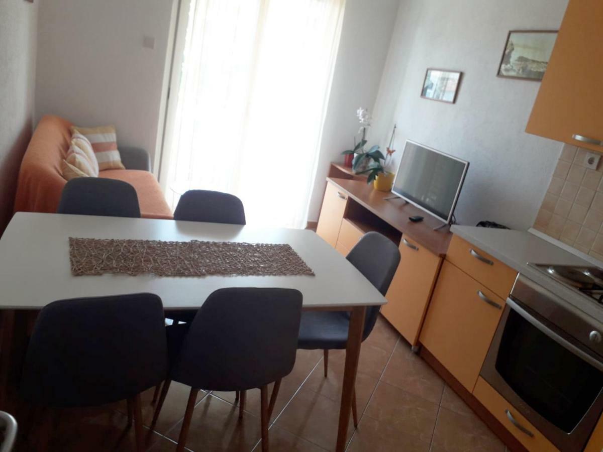 Apartments Mira Makarska Exterior photo
